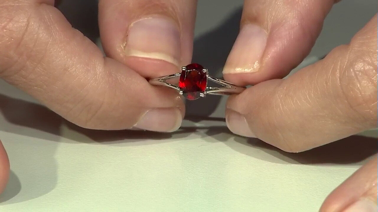 Video Hessonite Garnet Silver Ring