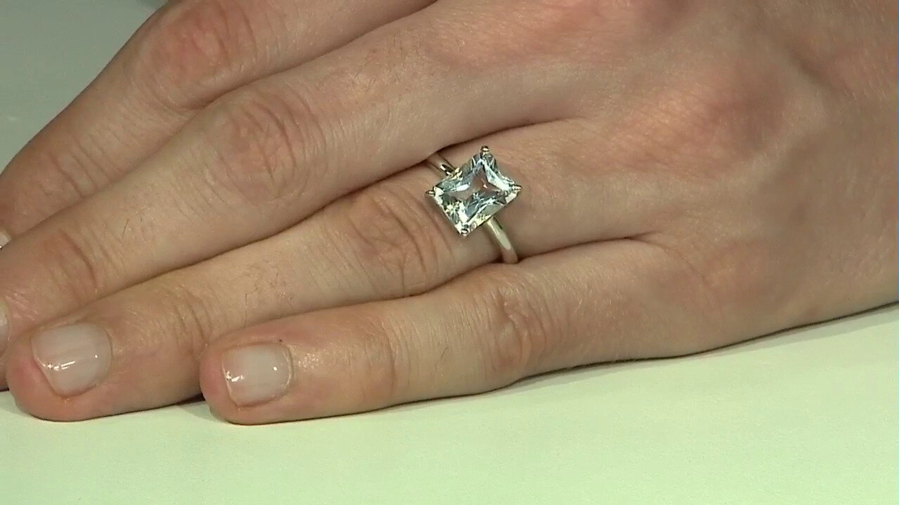 Video White Topaz Silver Ring