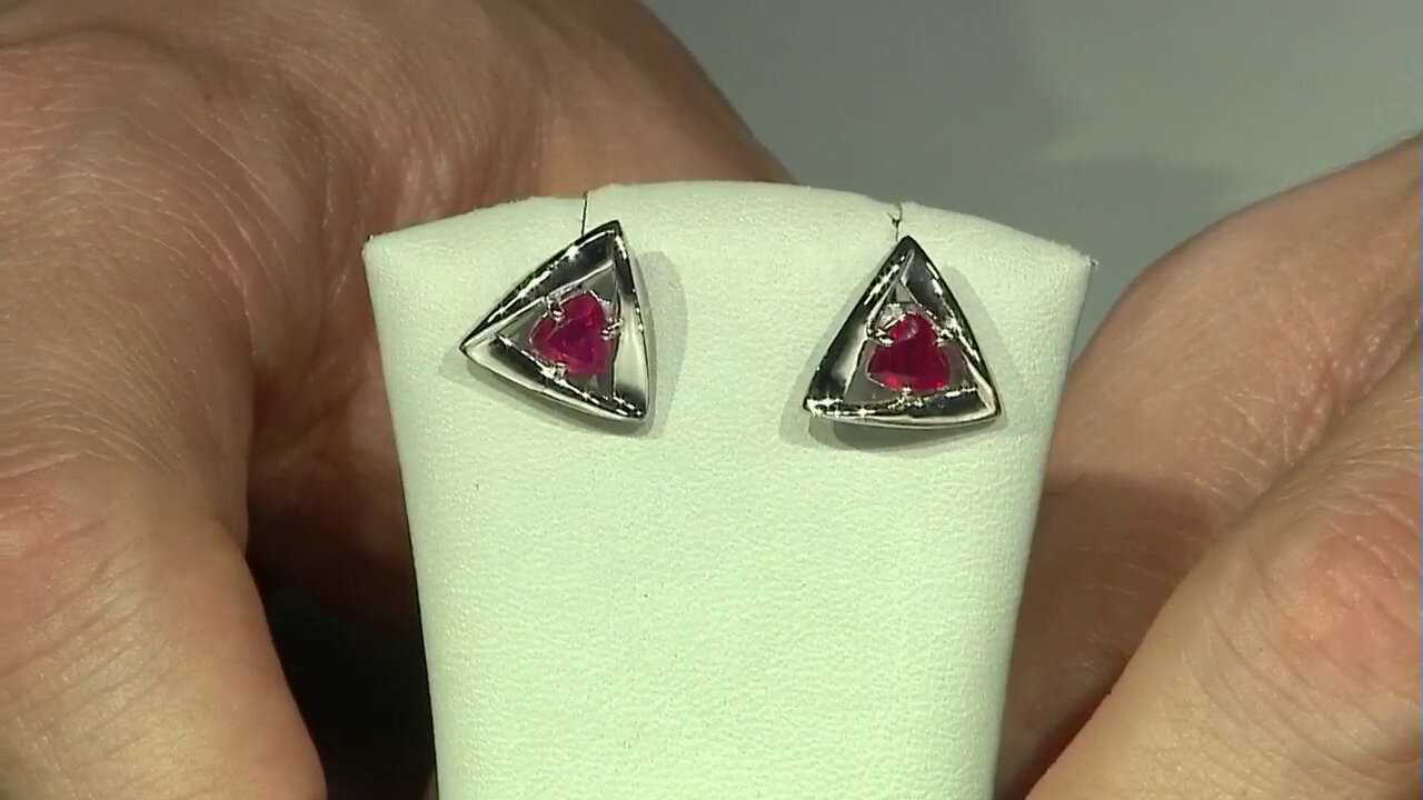 Video Boucles d'oreilles en argent et Rubis de Madagascar