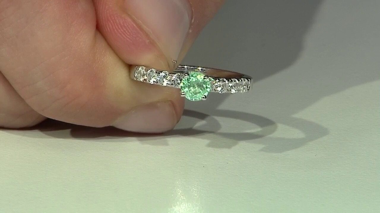 Video Bague en argent et Emeraude de Russie