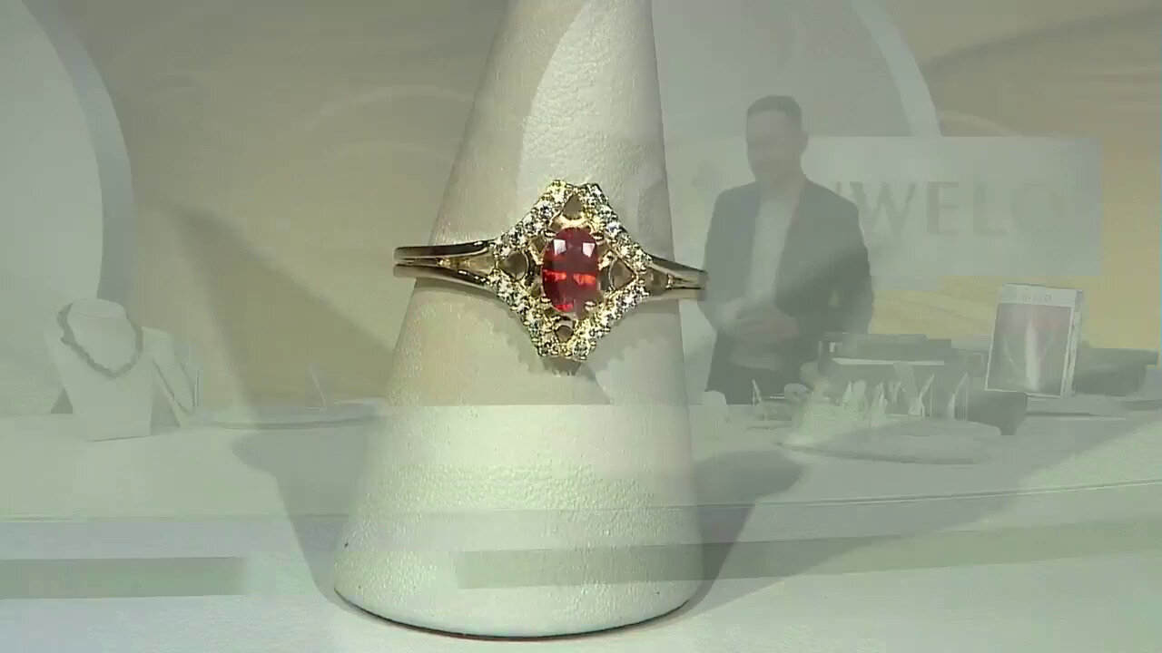 Video Bague en or et Saphir rouge du soir