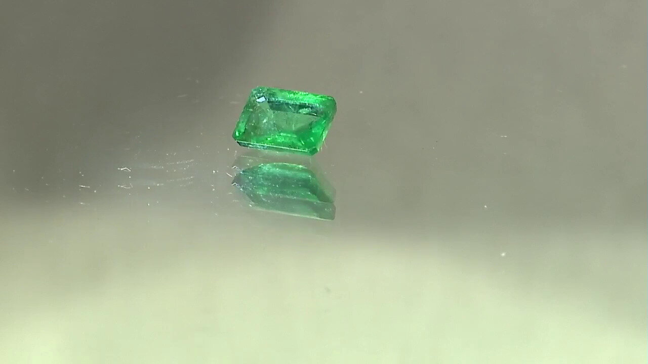 Video AAA Brazilian Emerald