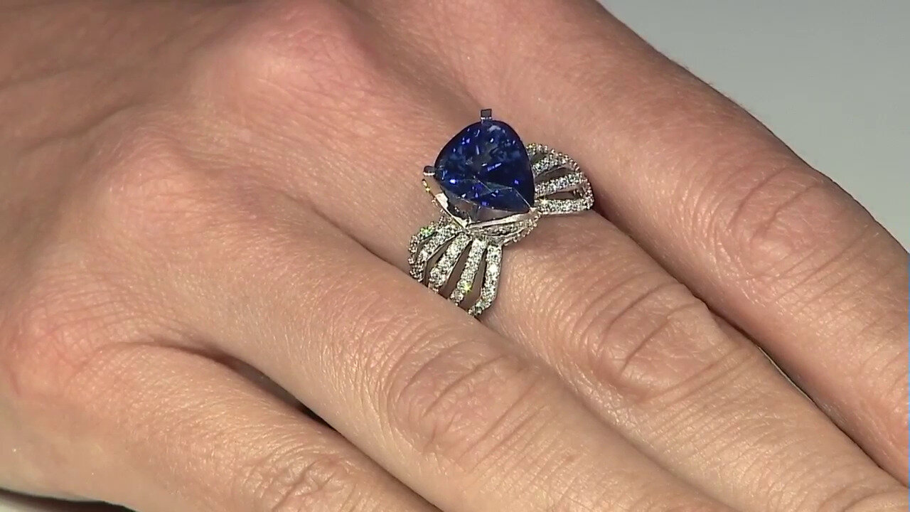 Video 18K Ceylon Blue Sapphire Gold Ring (de Melo)