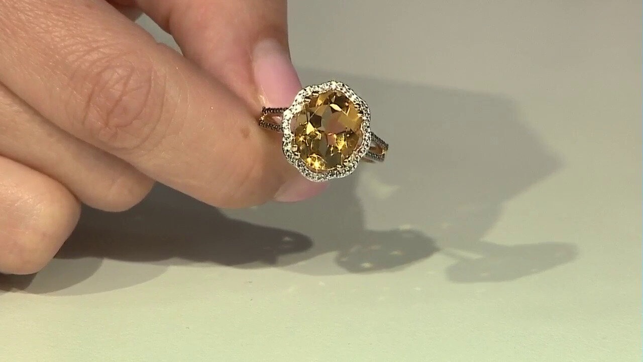 Video Zilveren ring met een champagne kwarts