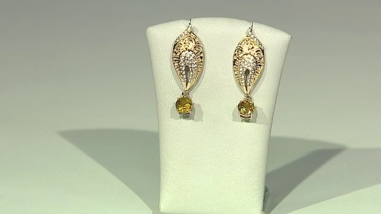 Video 9K Sphene Gold Earrings