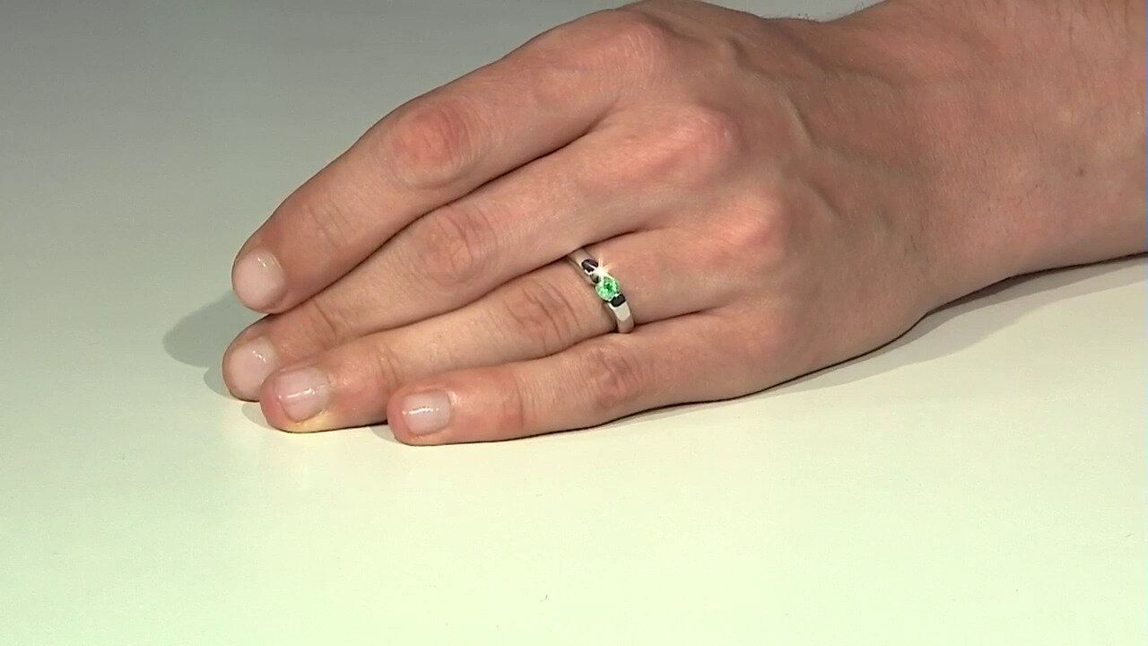 Video Russian Emerald Silver Ring