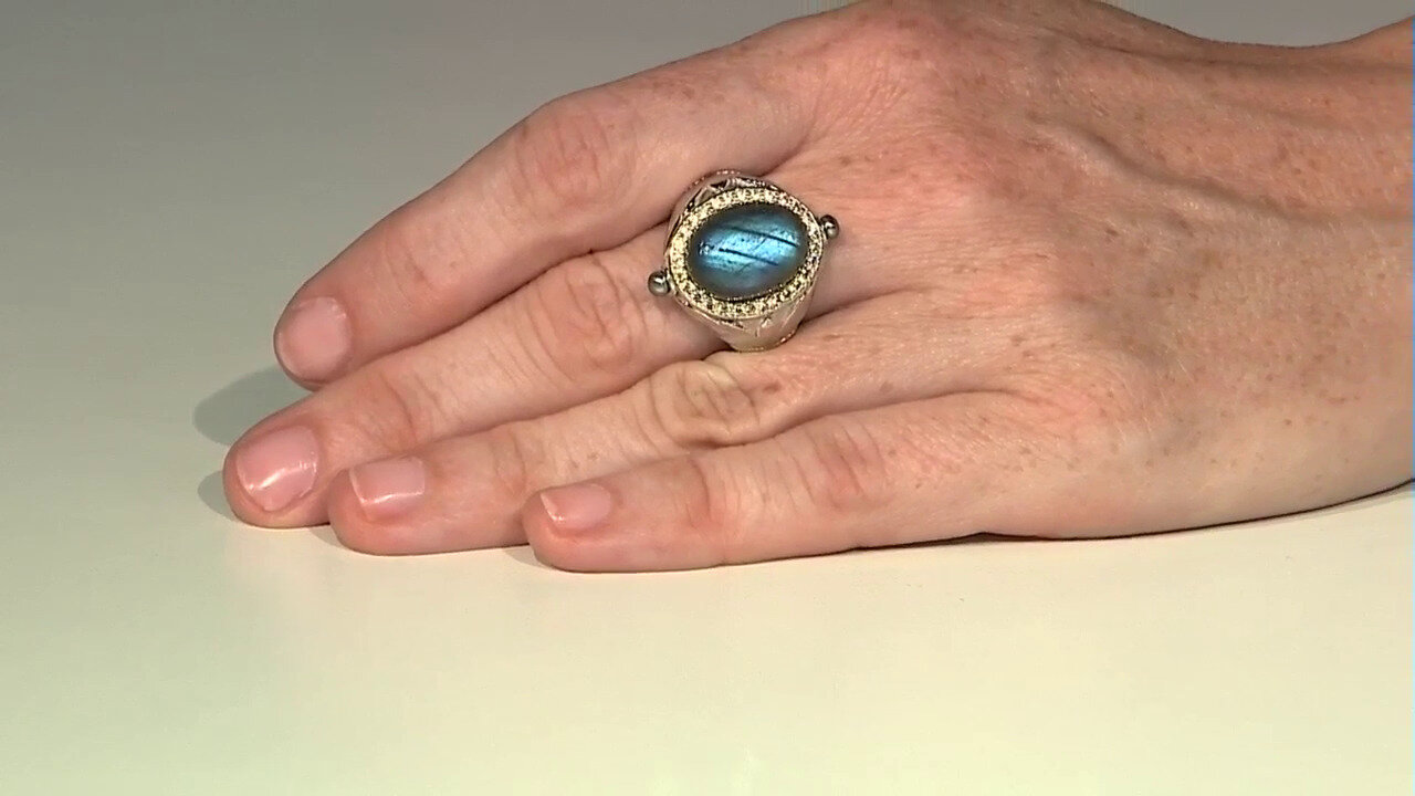 Video Zilveren ring met een labradoriet (Dallas Prince Designs)