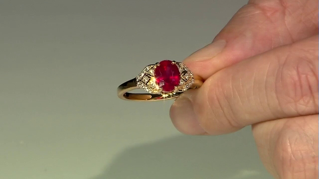 Video Madagascar Ruby Silver Ring