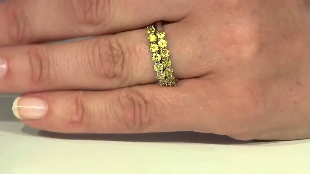 Video Sphene Silver Ring