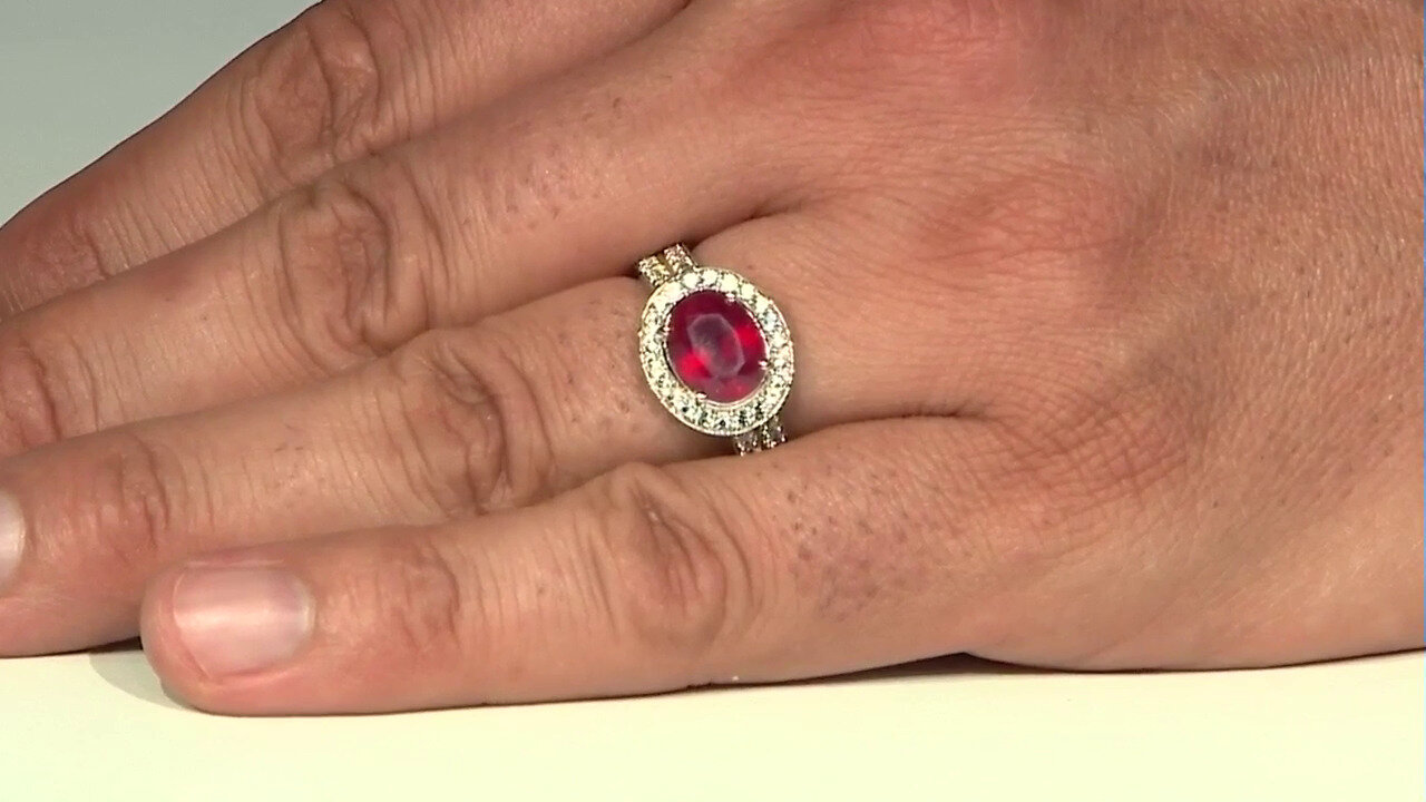 Video Madagascar Ruby Silver Ring