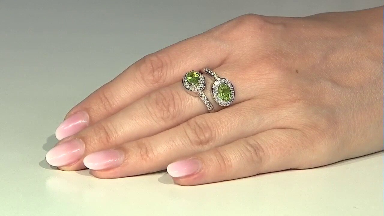 Video Peridot Silver Ring