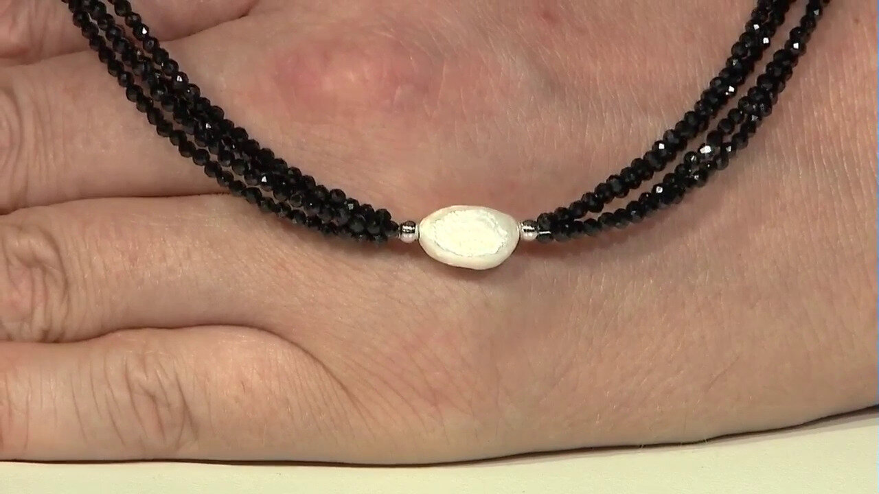 Video White Freshwater Pearl Silver Necklace