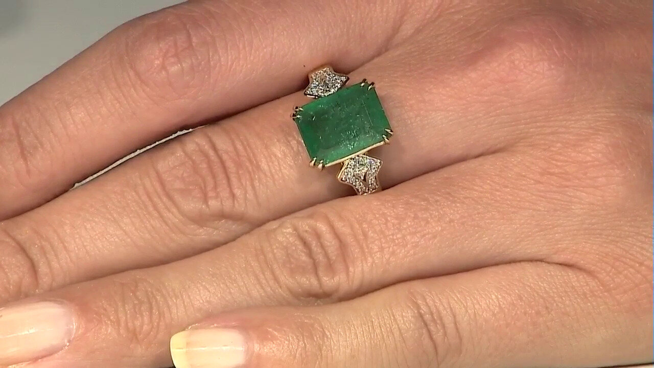 Video 18K AAA Zambian Emerald Gold Ring (D'vyere)