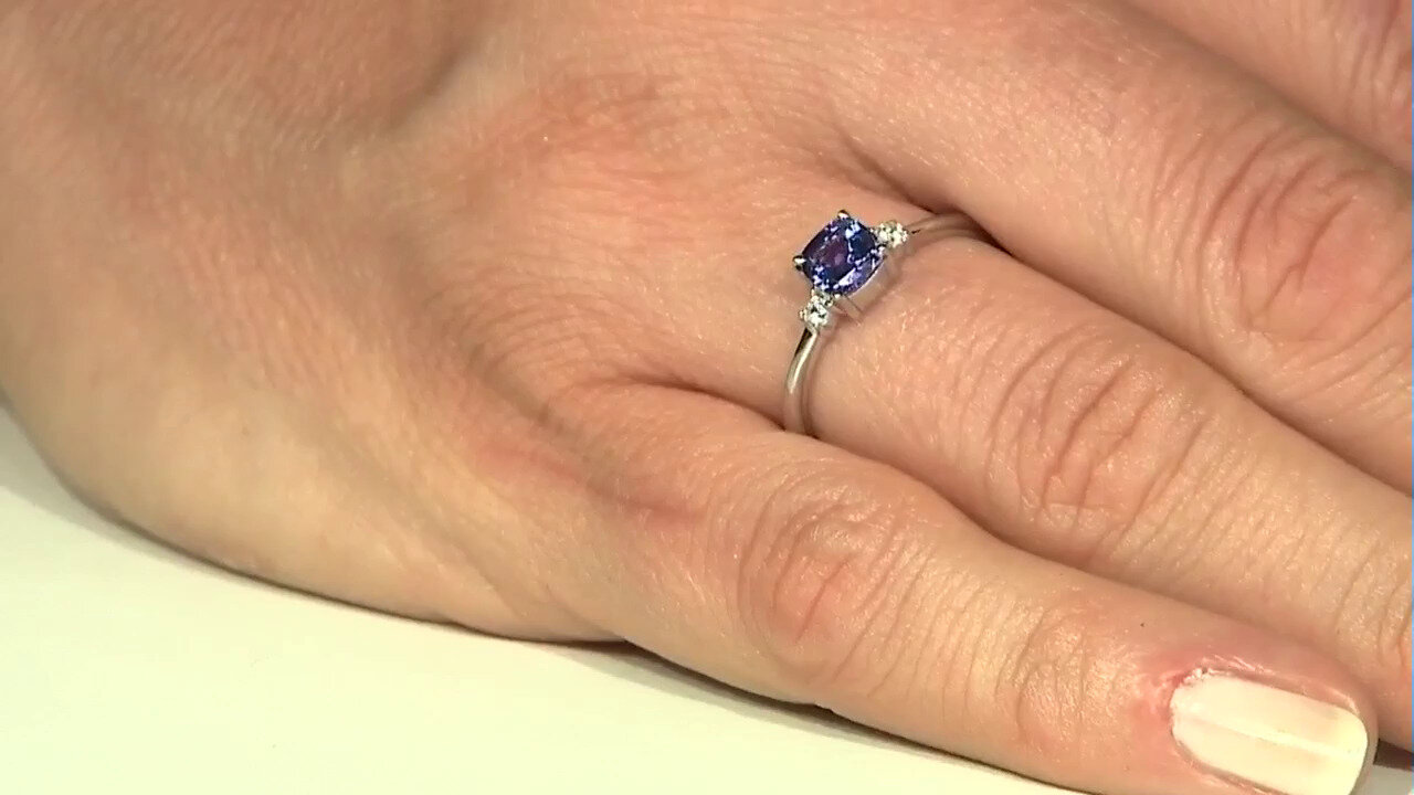 Video Tanzanite Silver Ring