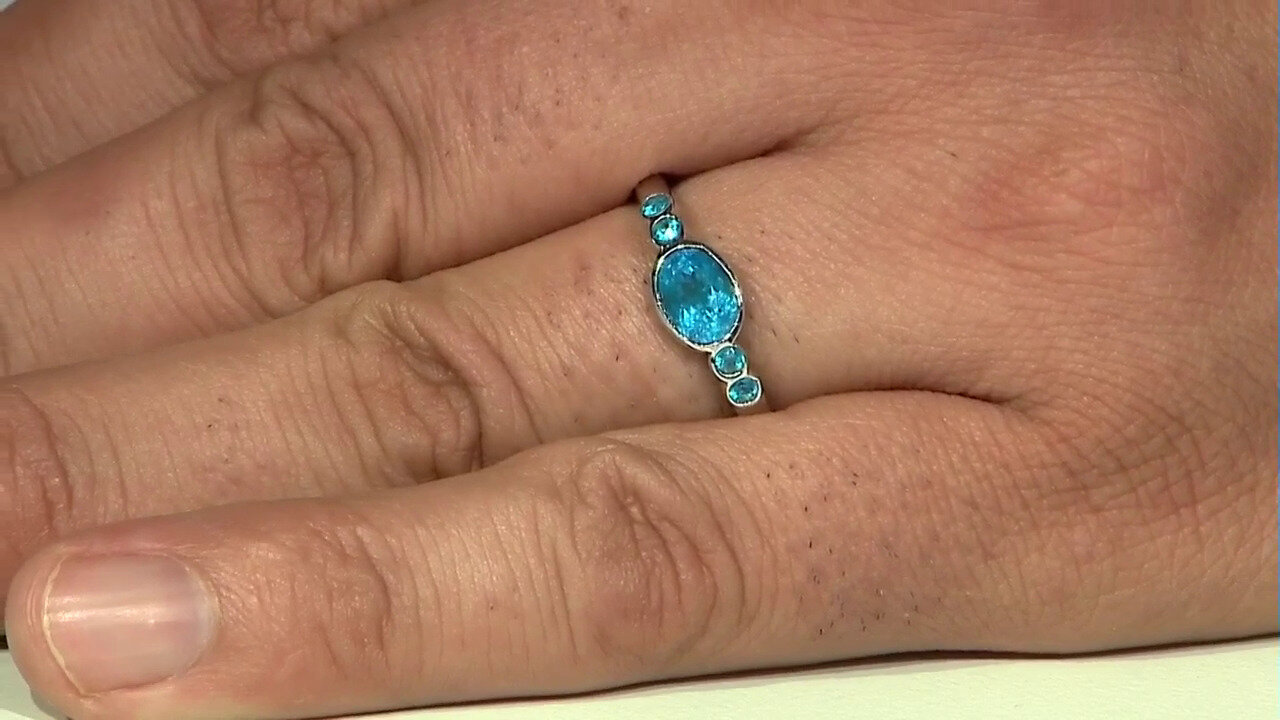 Video Anillo en plata con Apatita azul neón