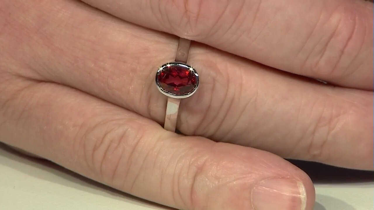 Video Anello in argento con Topazio Cranberry