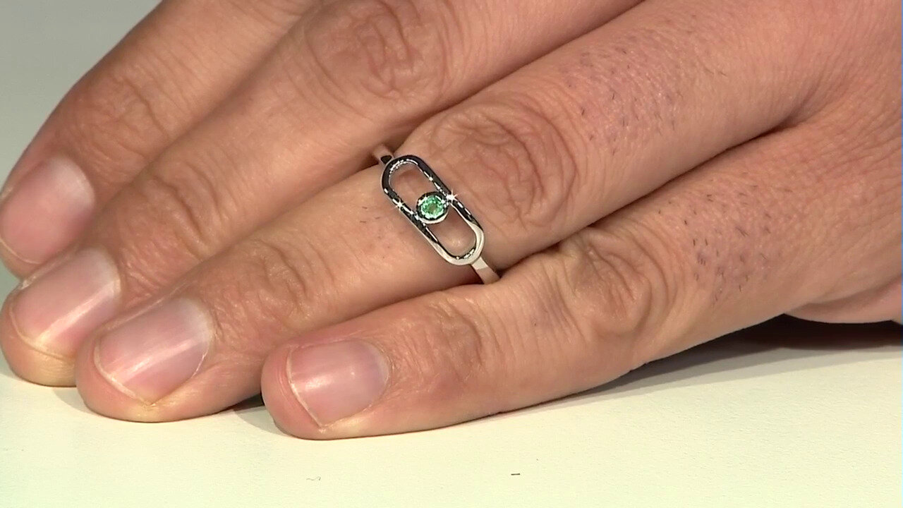 Video Russian Emerald Silver Ring