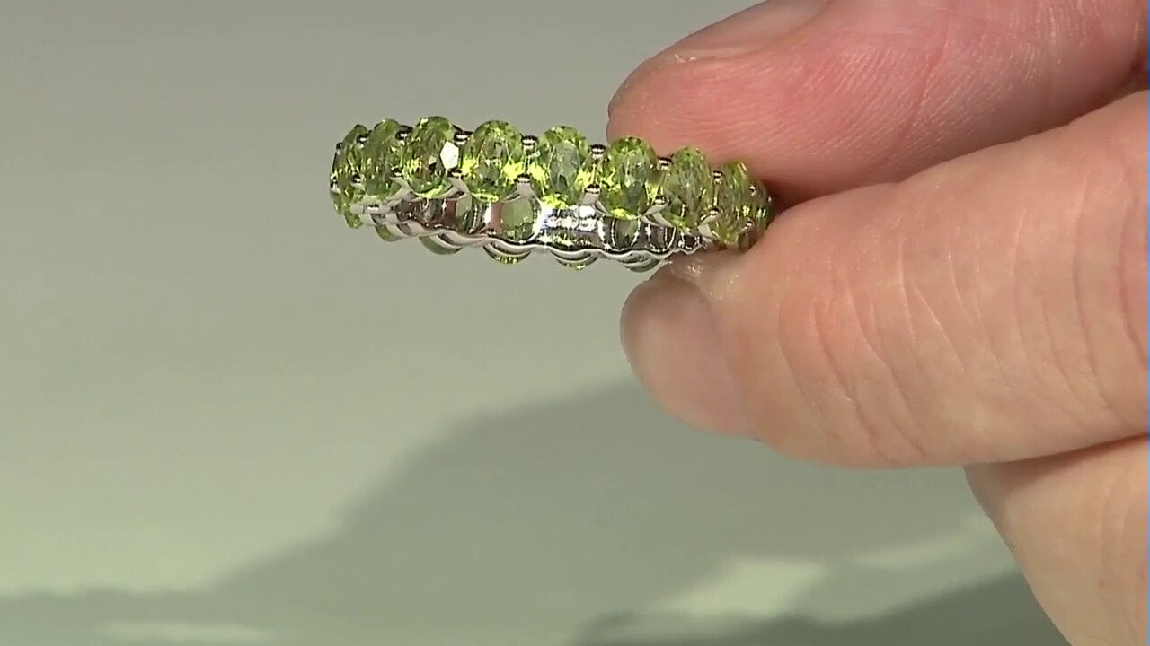 Video Peridot Silver Ring