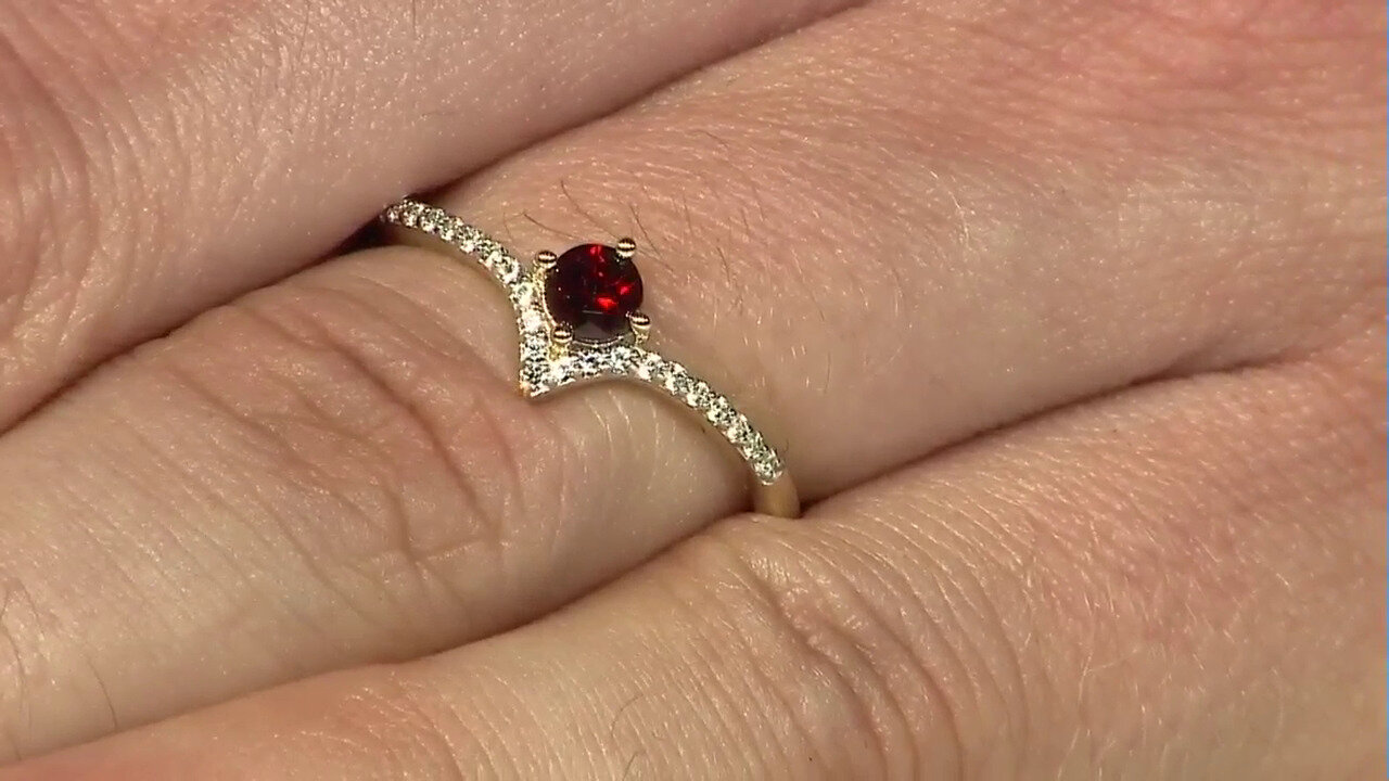 Video 9K Red Kings Plains Zircon Gold Ring