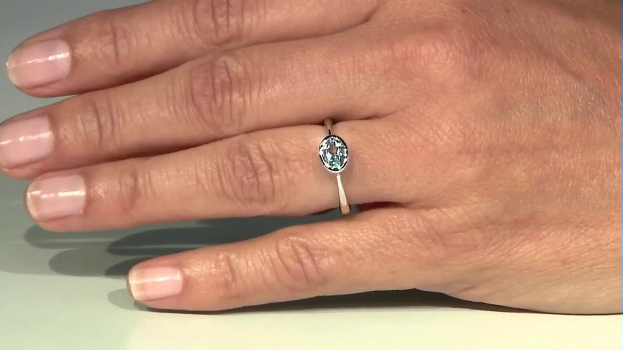 Video Zilveren ring met een hemel-blauwe topaas (KM by Juwelo)