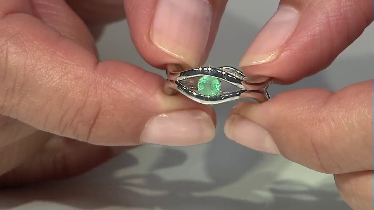 Video Russian Emerald Silver Ring