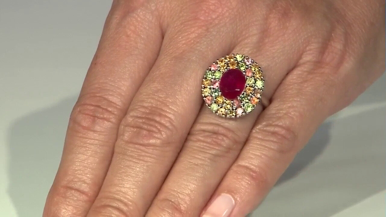 Video Madagascar Ruby Silver Ring