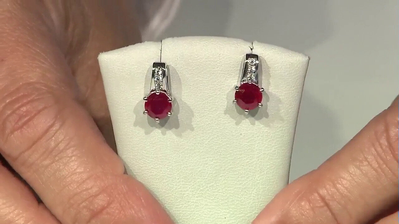 Video Boucles d'oreilles en argent et Rubis de Madagascar