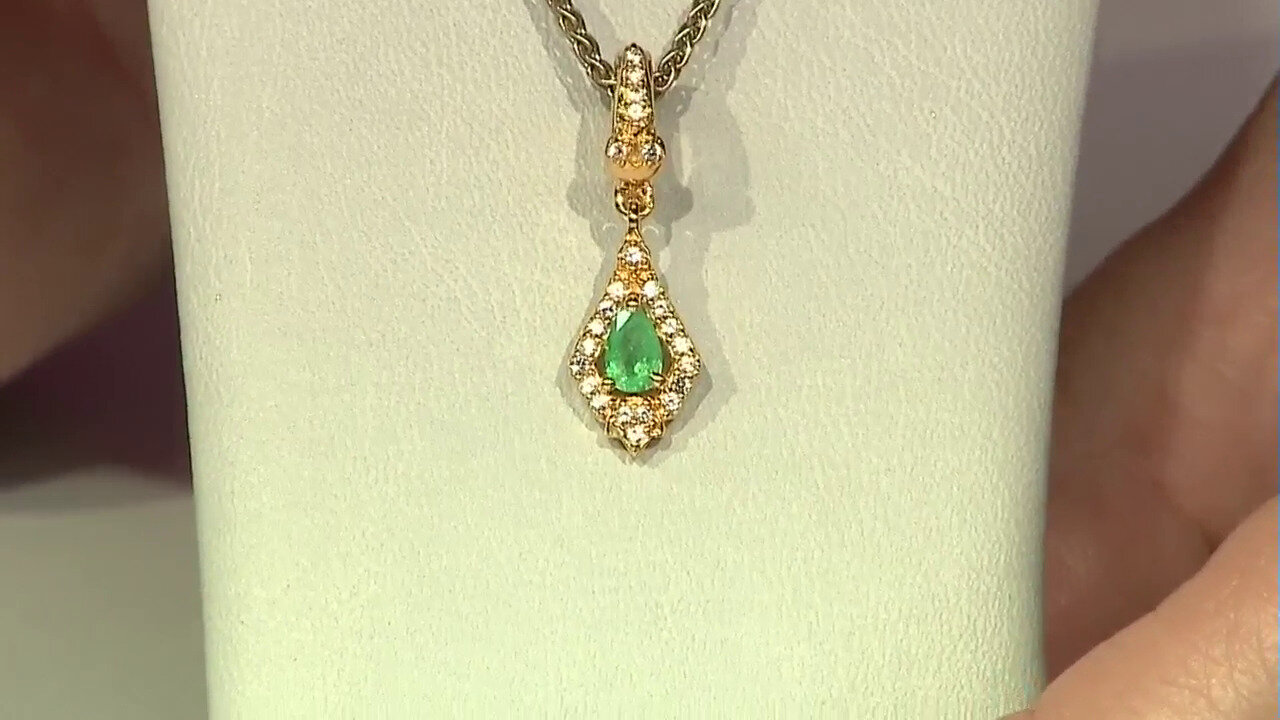 Video Colombian Emerald Silver Pendant