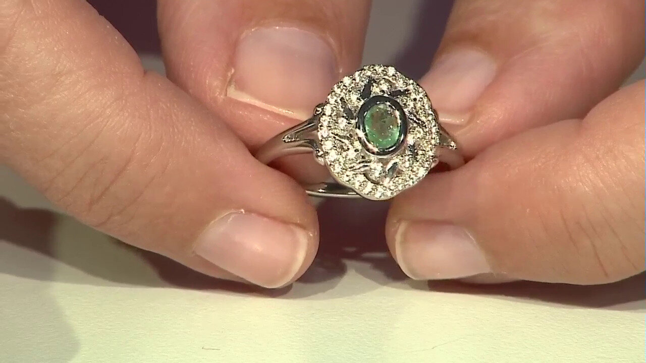 Video Colombian Emerald Silver Ring