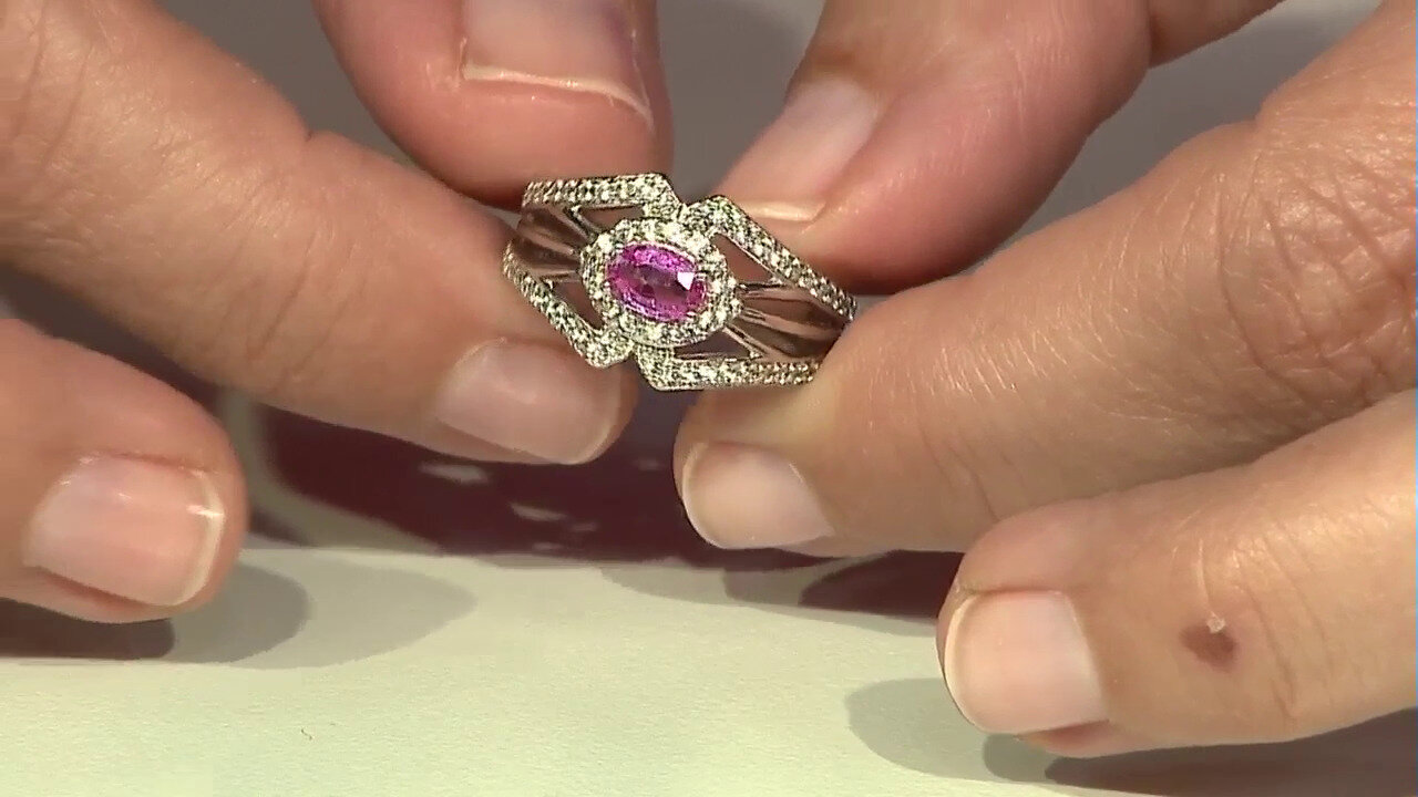 Video Zilveren ring met een onverhitte roze Ceylon saffier