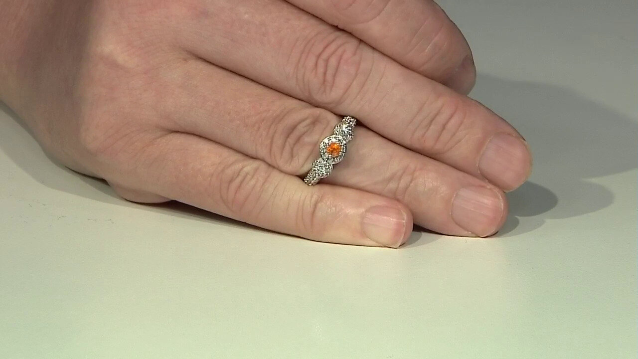 Video Bague en argent et Saphir orange