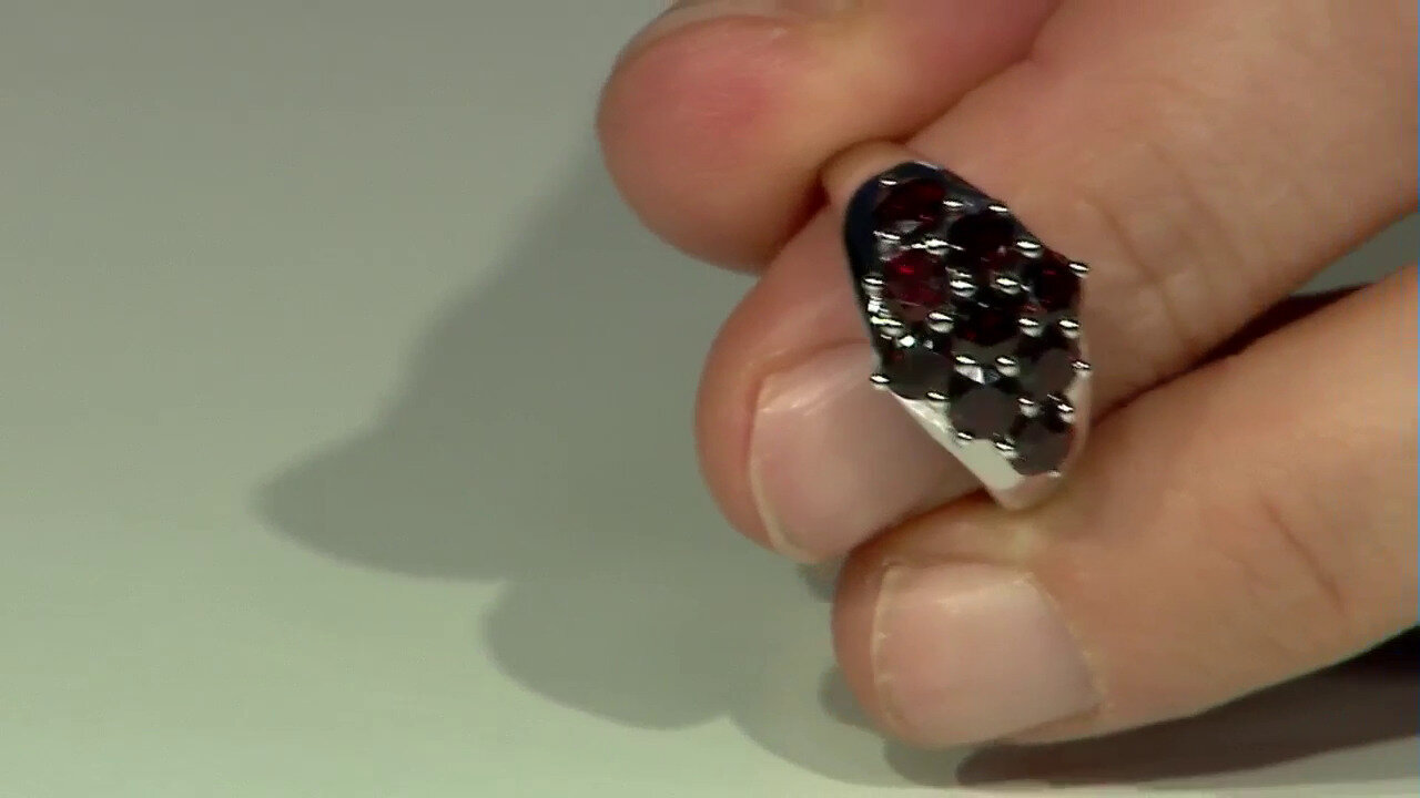 Video Mozambique Garnet Silver Ring