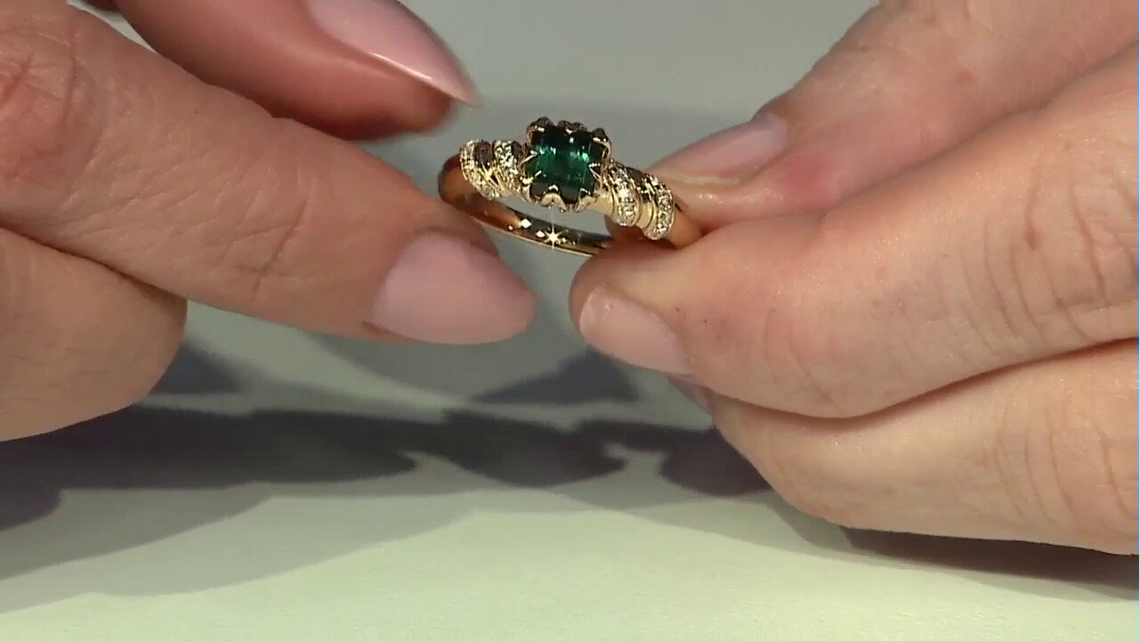 Video Anillo en plata con Turmalina verde Benedito(Adela Silber)