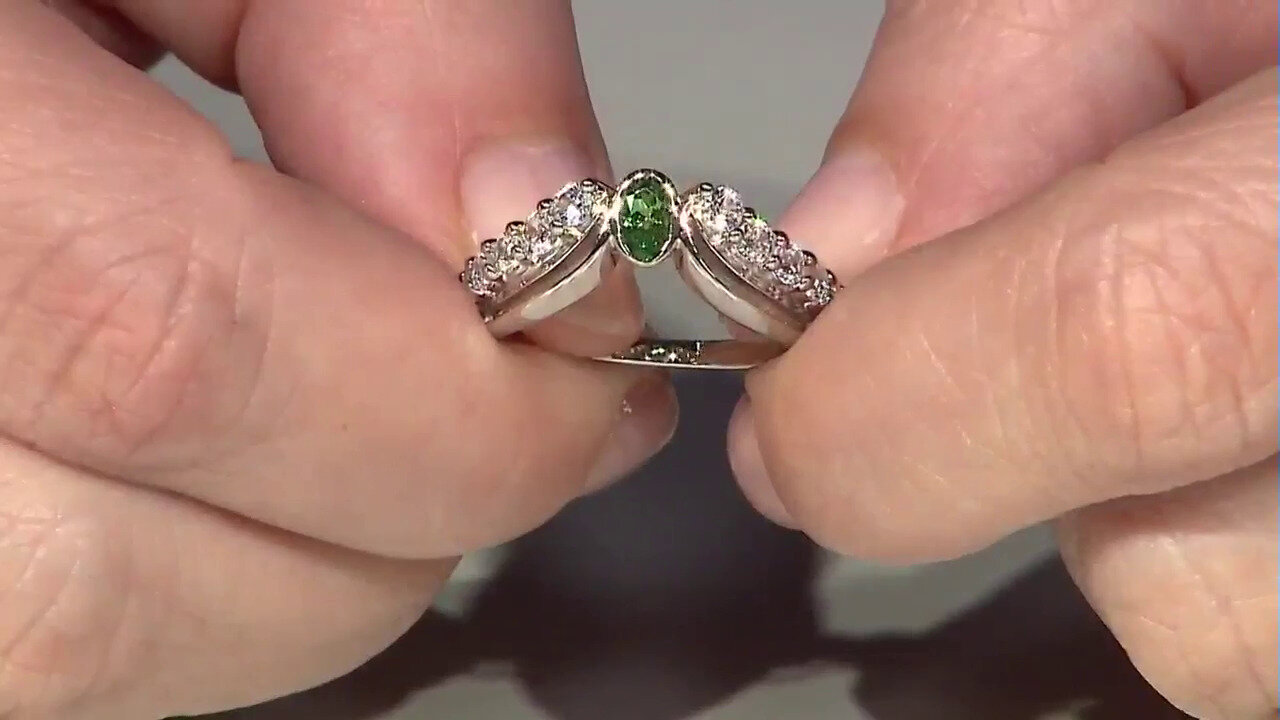 Video Bague en argent et Grenat Tsavorite