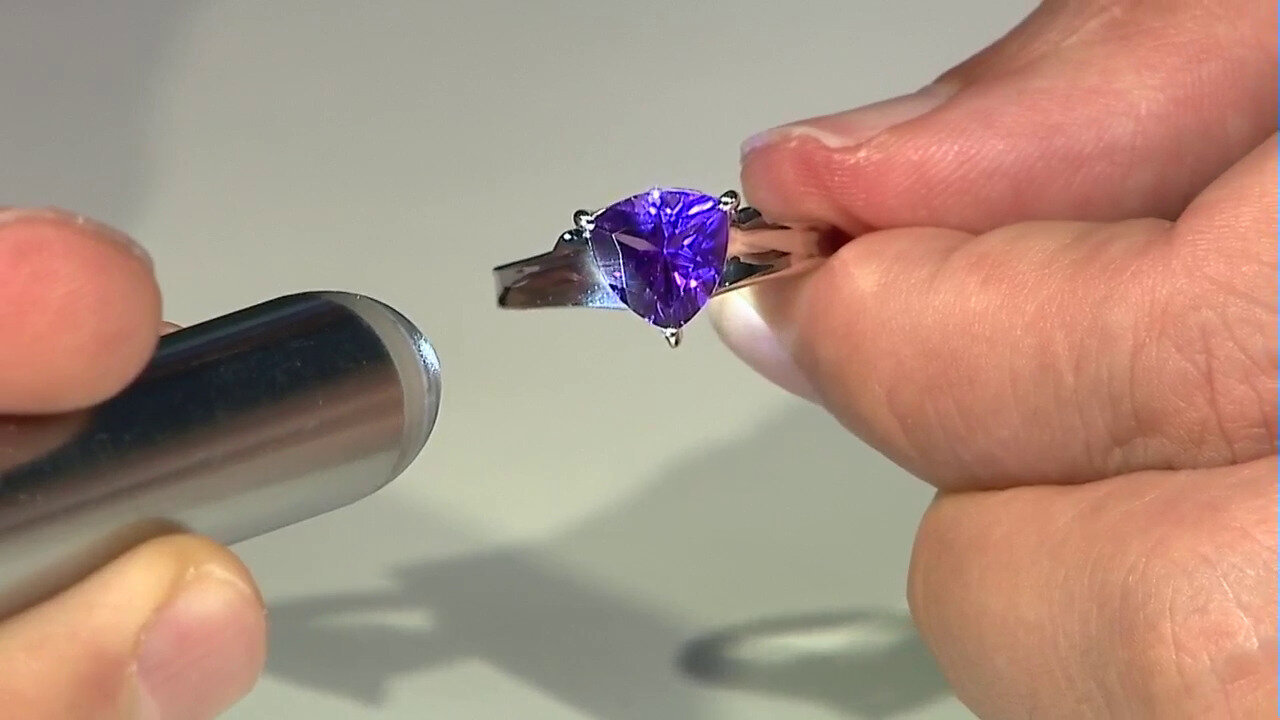 Video Siberian Amethyst Silver Ring