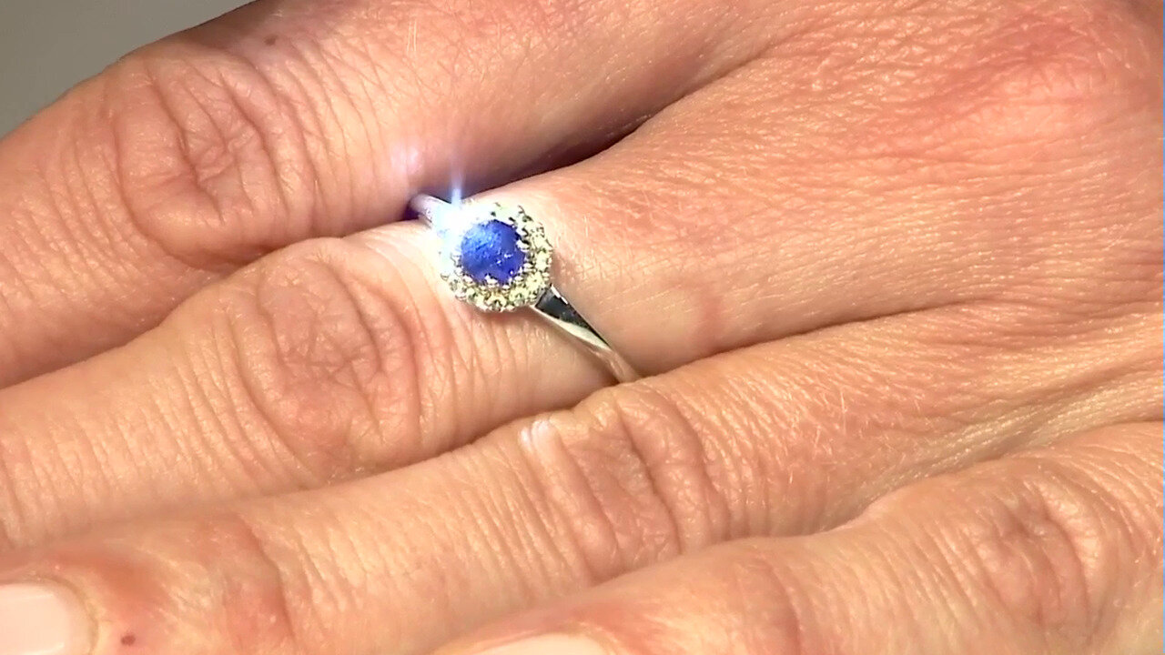 Video Zilveren ring met een Madagaskar Blauwe Saffier