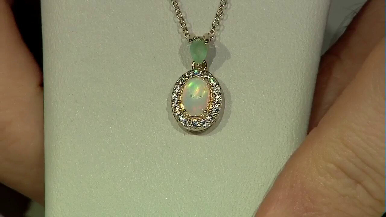 Video Welo Opal Silver Necklace