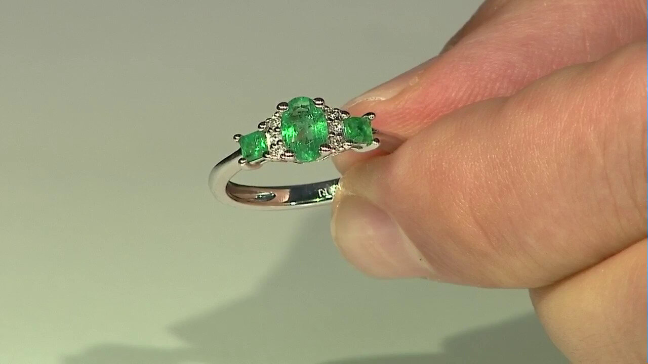 Video 10K AAA Zambian Emerald Gold Ring