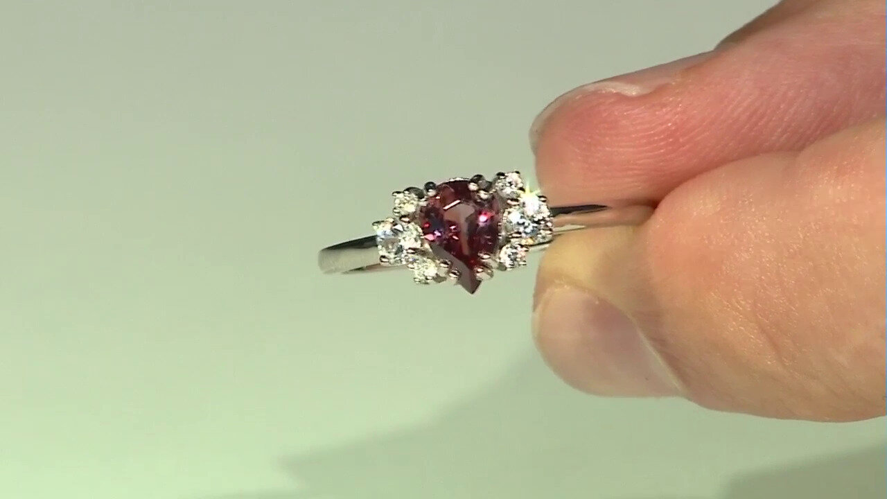 Video 9K Ratanakiri Zircon Gold Ring