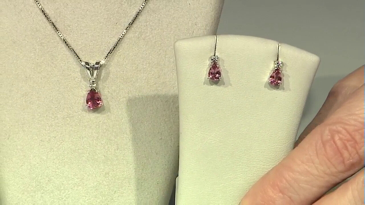 Video Boucles d'oreilles en argent et Péridot du Jilin (Pallanova)