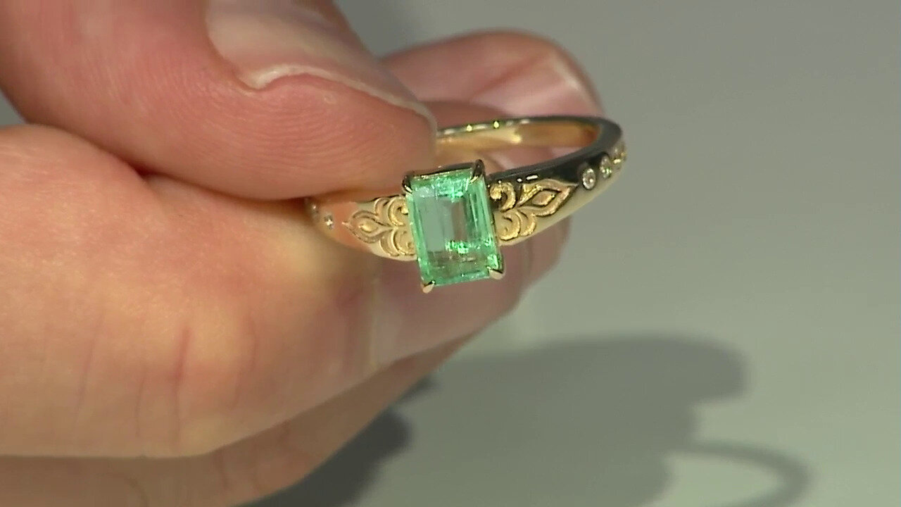 Video Ethiopian Emerald Silver Ring