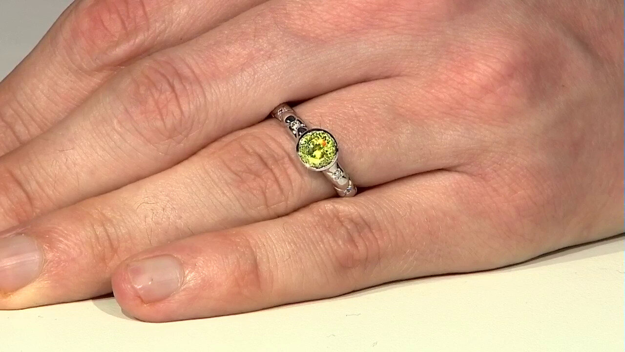 Video 14K Sphene Gold Ring (de Melo)