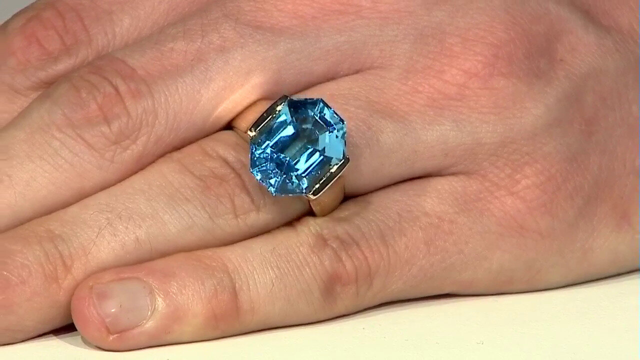 Video 9K Marambaia Topaz Gold Ring (de Melo)