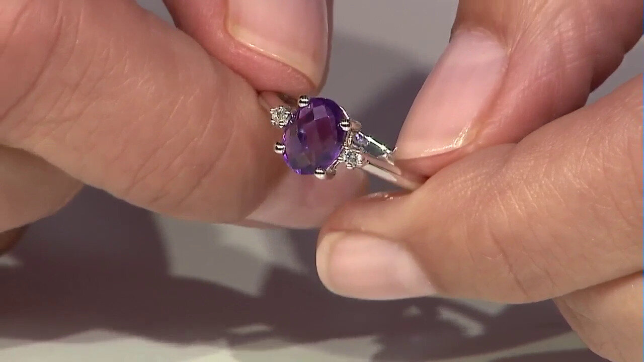 Video Zambian Amethyst Silver Ring