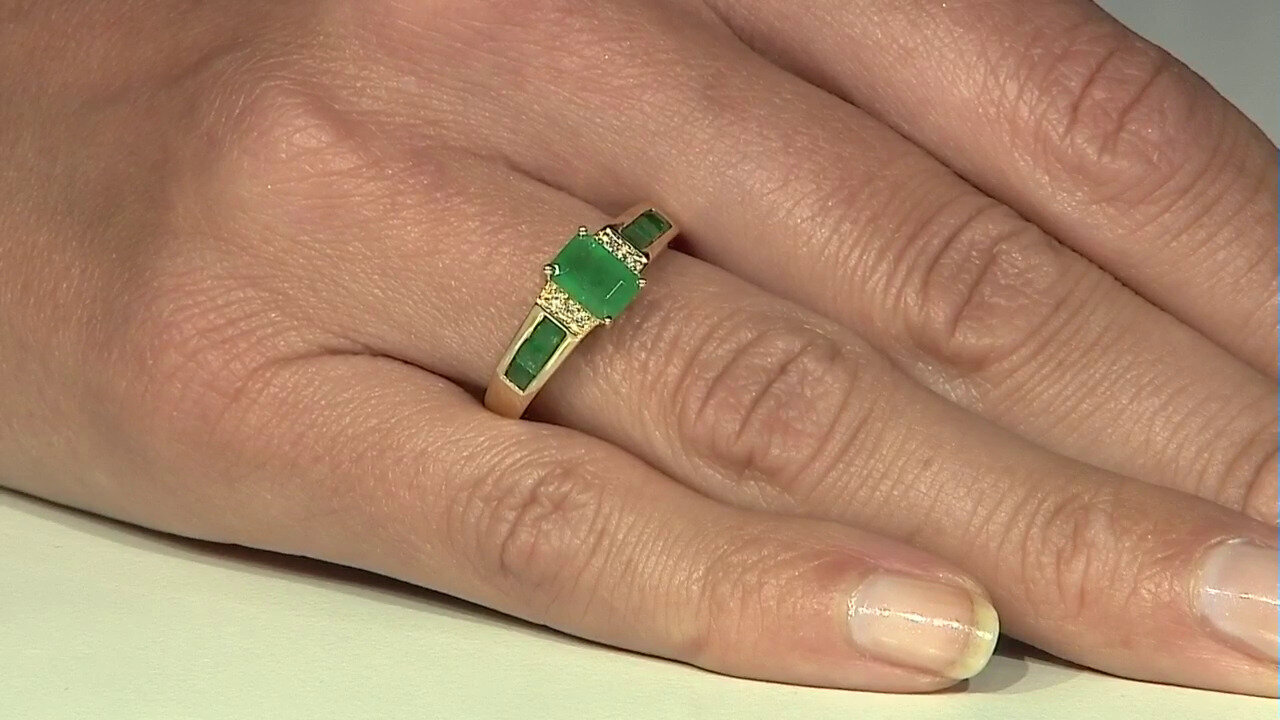 Video 10K AAA Zambian Emerald Gold Ring