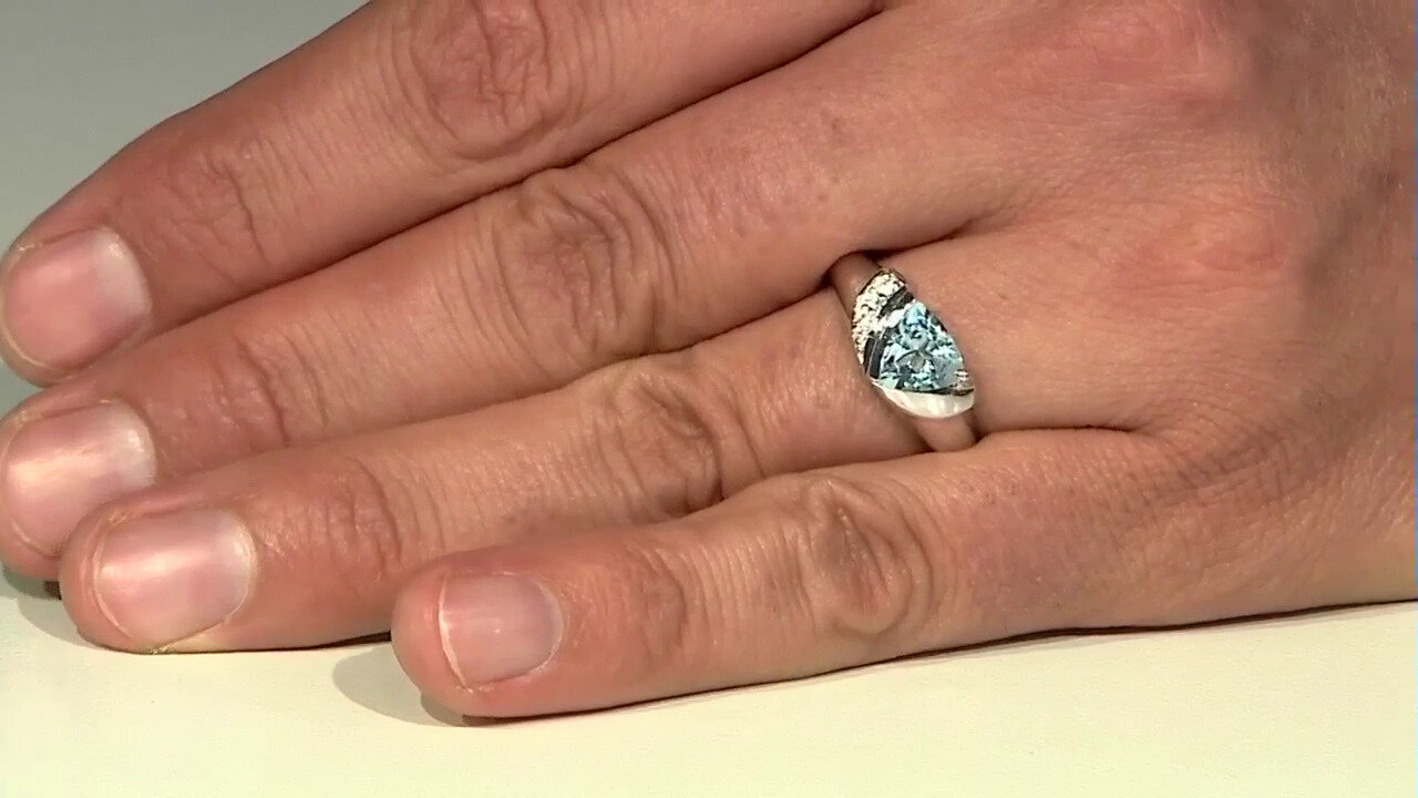 Video Bague en argent et Topaze bleu ciel