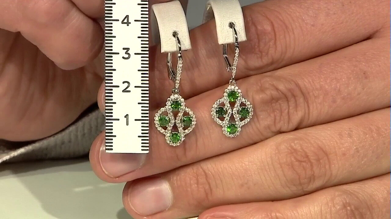 Video Zilveren oorbellen met Russische diopsiedstenen