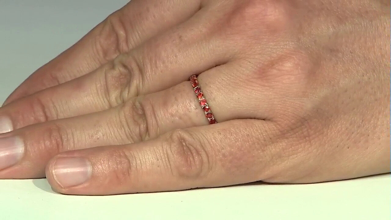 Video Tanzanian Ruby Silver Ring