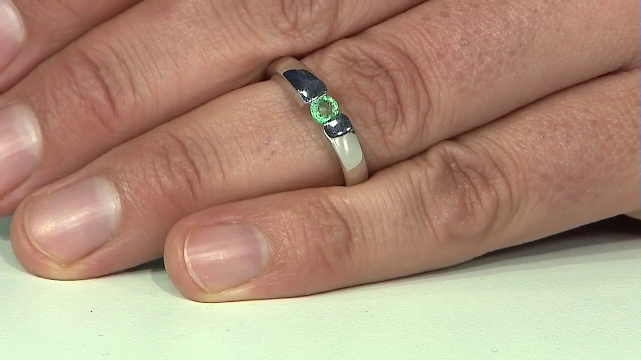 Video Colombian Emerald Silver Ring