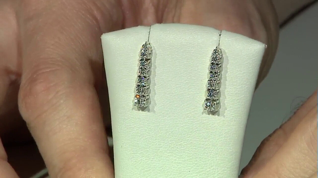 Video 14K VVS1 (G) Diamond Gold Earrings (Annette)